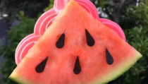 吃瓜网红图片头像高清图,揭秘吃瓜网红高清头像背后的魅力